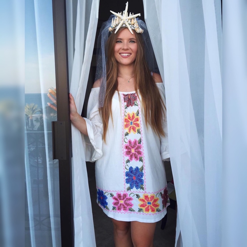 💐Anthro Floral Boho Embroidered Dress🐚
